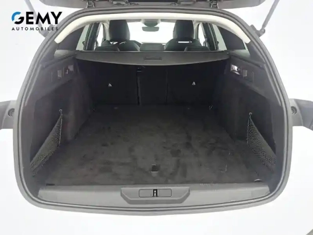 Peugeot 308 sw phev 180 e-eat8 — photo 31