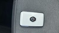 Renault Captur 1.3 TCe mild hybrid 140ch Evolution EDC — photo 16
