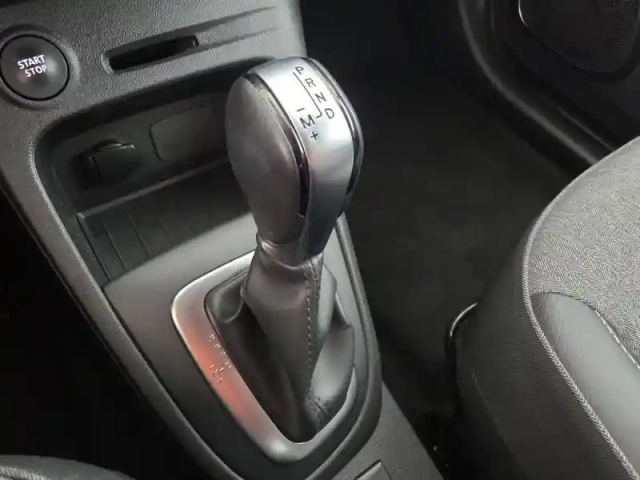 Renault Captur tce 120 energy edc — photo 37