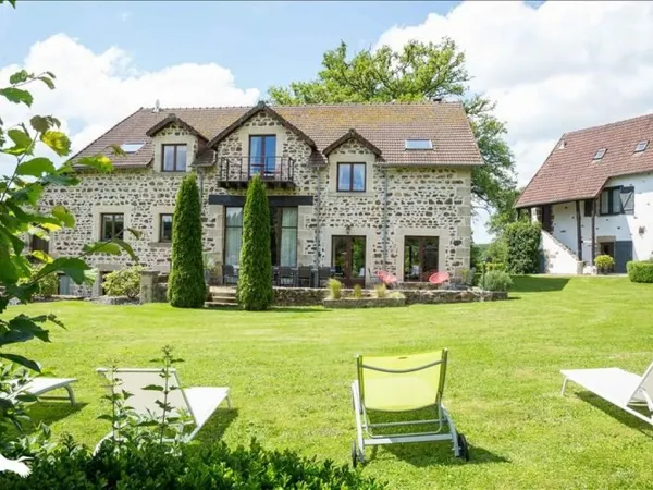 Domaine de 12 pièces principales