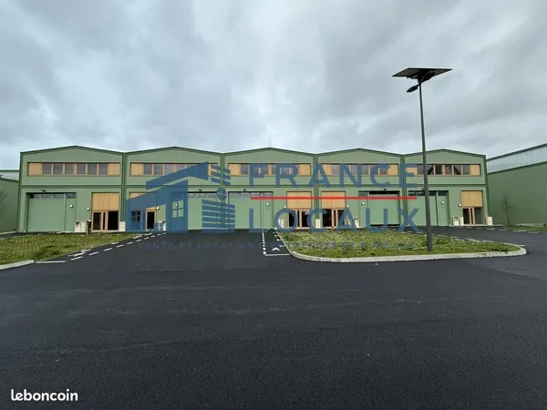 LOCAL D'ACTIVITE 2961 m² STAINS