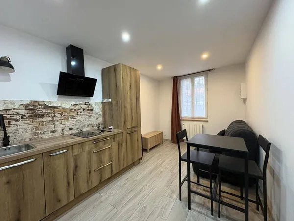 Studio 1 pièce 20 m²