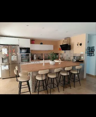 🏡 à vendre - carpentras (84) - maison entièrement rénovée avec piscine et logement indépendant