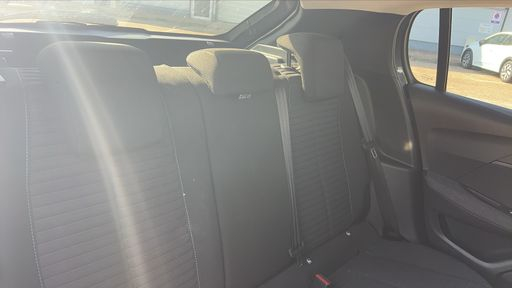 Peugeot 208 1.2 PureTech 100 - Style – 2022 – 41782 km – Essence – Boîte Manuelle — photo 18