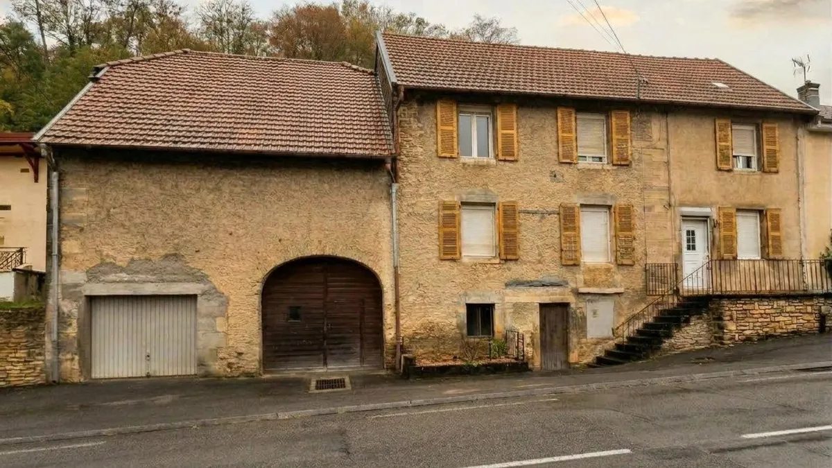 Photo 1