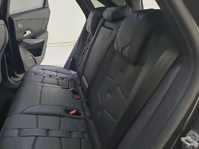 Ds Ds 7 ds7 crossback hybride e-tense 300 eat8 4x4 — photo 52