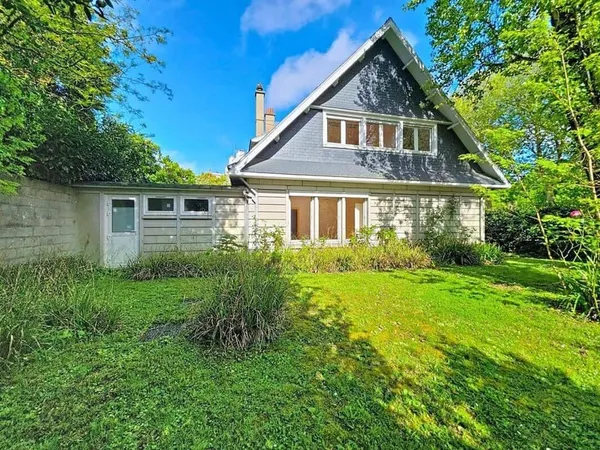 Maison 1 pièce 302 m²