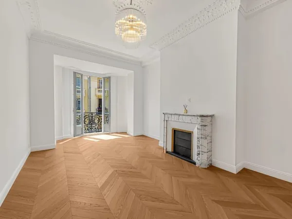 Nice Carré d'Or appartement 3p avec dépendance