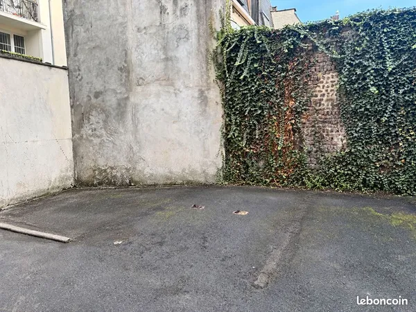 Parking/box LILLE