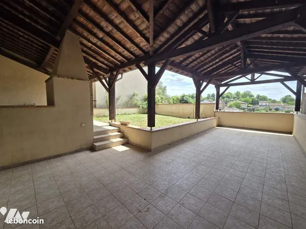 Maison 5 pièces 143 m²