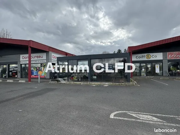 Local commercial 230 m² LEMPDES