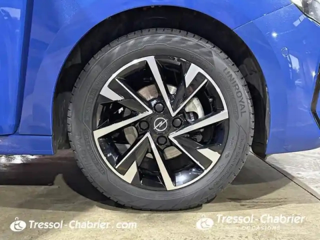 Opel Corsa 1.2 75 ch bvm5 gs — photo 15