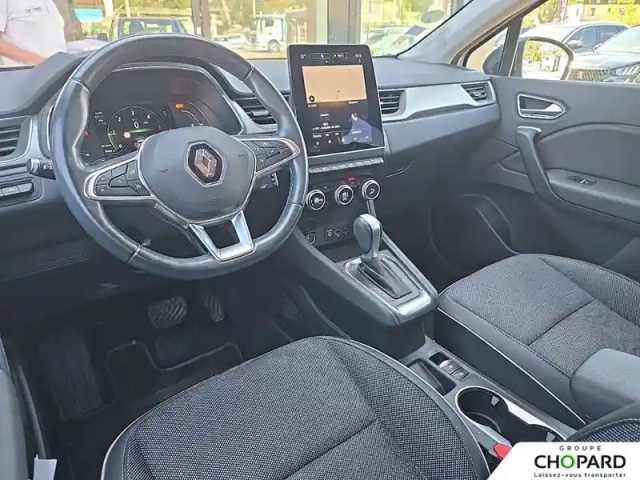 Renault Captur blue dci 115 edc — photo 10
