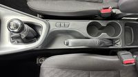 Toyota Yaris 120 VVT-i Dynamic 5p MY22 — photo 22