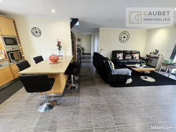 Maison 7 pièces 137 m²