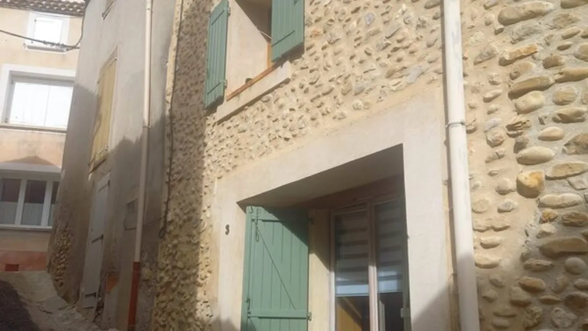 Photo 3