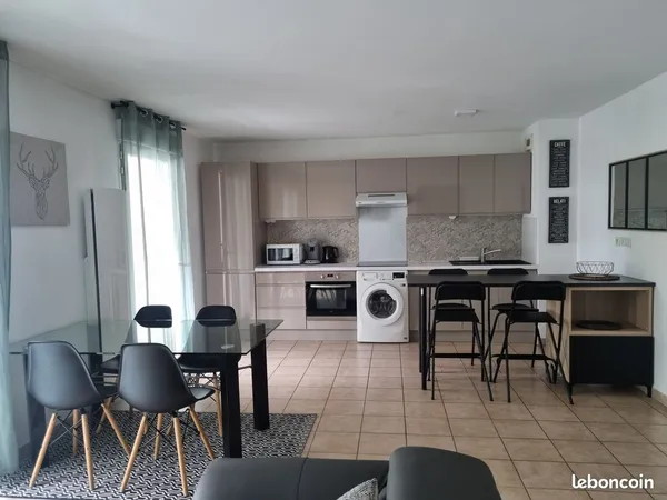 T3 meublé 62m² - proche Lycée St jacques de compostelle, CHU et université