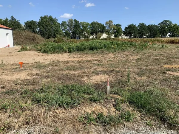 Terrain 279 m²