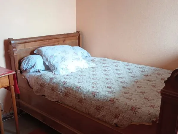 Propose chambre meublée