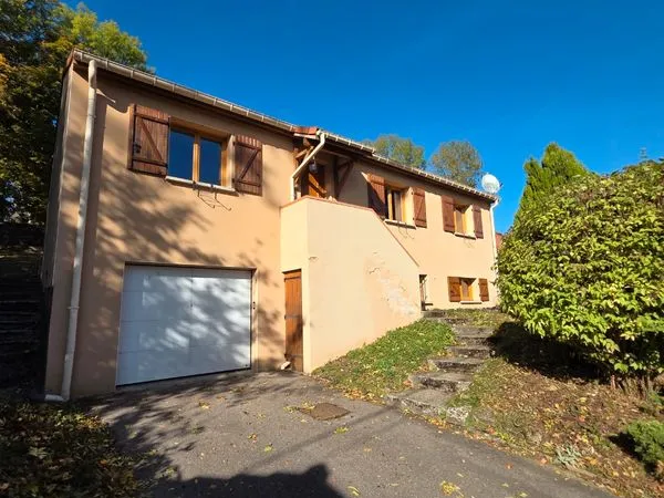 Maison 5 pièces 137 mètres carrés avec jardin et garage - VEZELISE