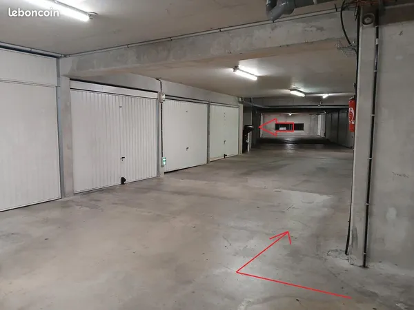 Garage / Box fermé proche parc 26ème Centenaire