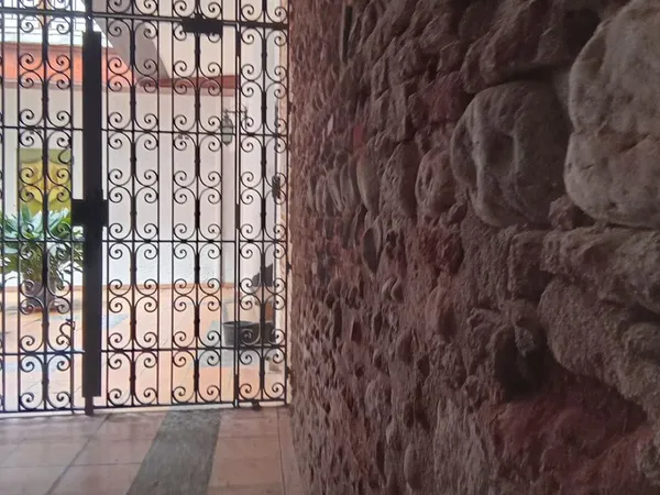 PERPIGNAN Centre-ville / Secteur Cathédrale Saint Jean / Charmant STUDIO avec mezzanine de 34 m2