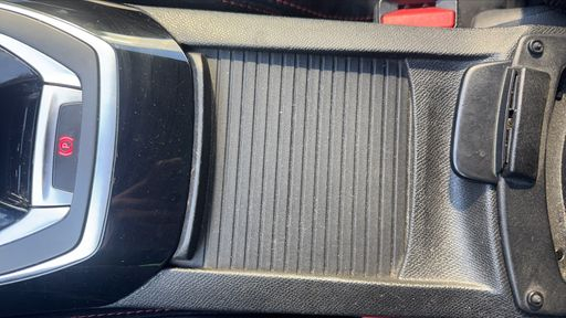 Peugeot 308 SW 2.0 BlueHDi 150 EAT6 - GT Line – 2016 – 141482 km – Diesel – Boîte Automatique — photo 6