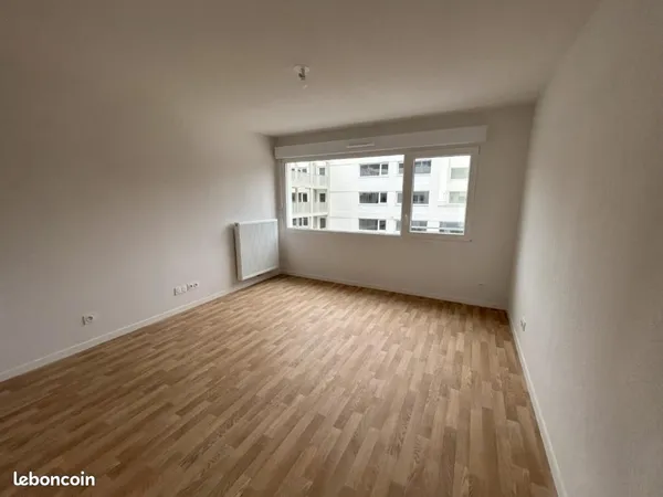 Studio 1 pièce 24 m²