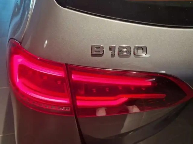 Mercedes Classe B 180 progressive line edition — photo 32