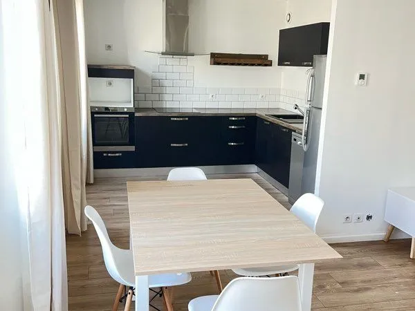 Appartement T2 de 58m2 avec terrasse privative de 12m2 entre gare et centre ville