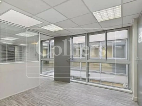 Bureaux 435 m²