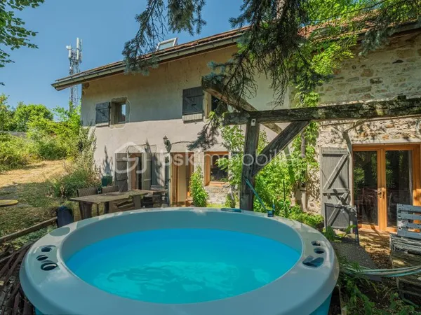 Maison 7 pièces 122 m²