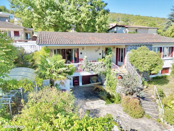 Villa 6 pièces 127 m²