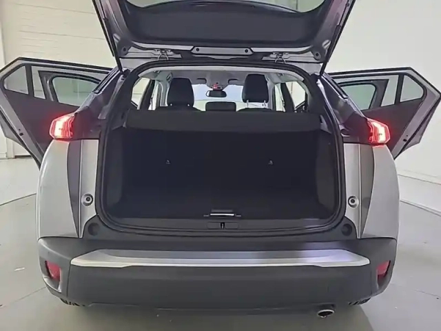 Peugeot 2008 bluehdi 130 s&amp;s eat8 — photo 6