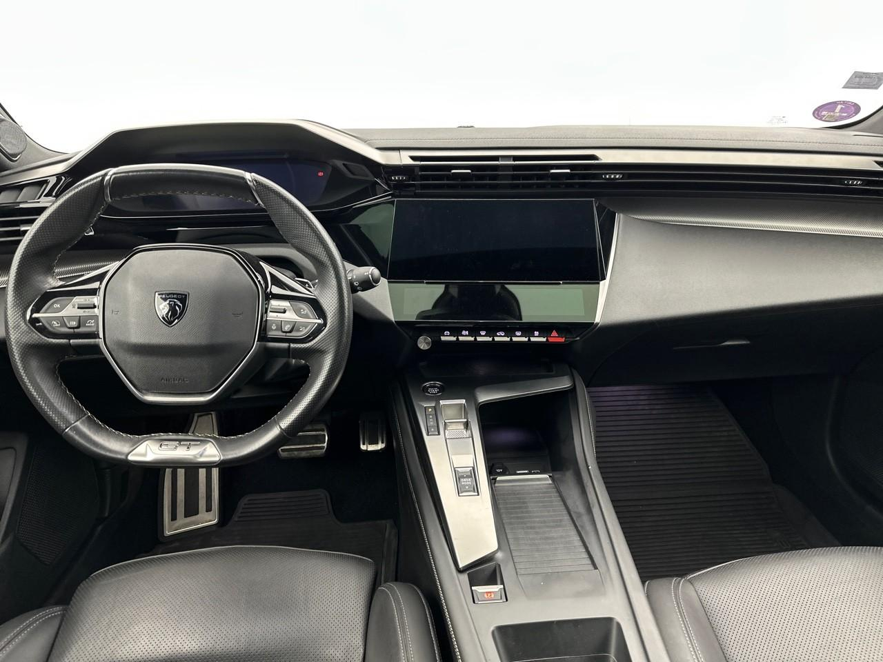 Peugeot 308 phev 225 e-eat8 gt pack — photo 11