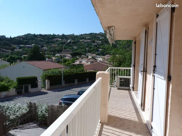 Joli T2 au coeur du Pin de Bormes