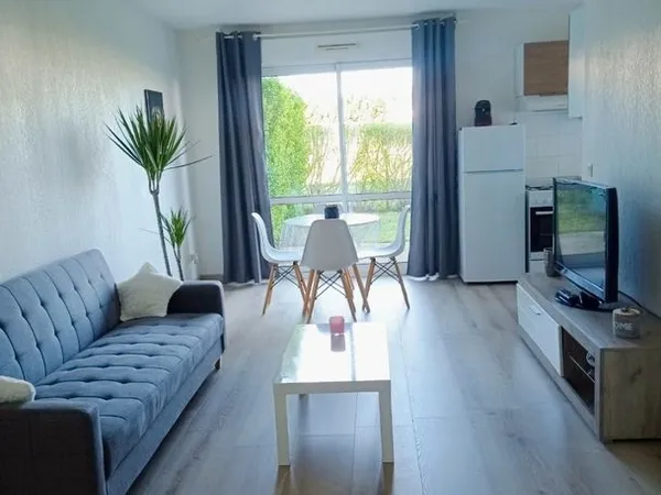 Loue appartement non meublé 43 m2 rez-de-chaussée