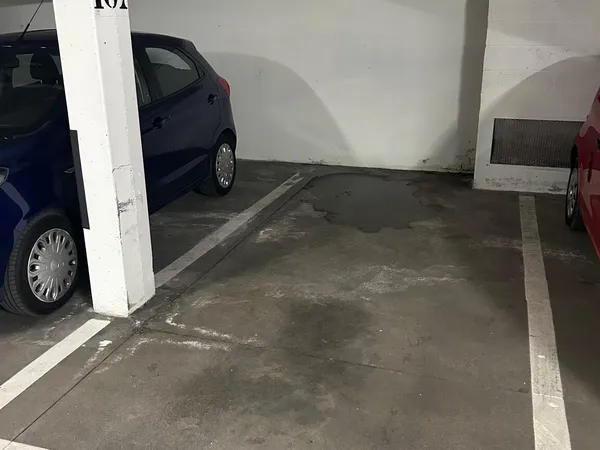Stationnement Vente Saint-Pierre-des-Corps   12500€