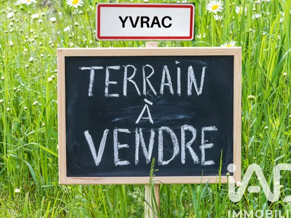 Terrain 770 m²