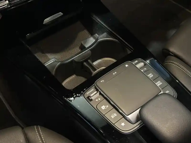 Mercedes Classe A 180 style line — photo 12