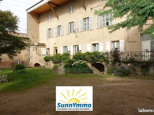 Propriété 13 pièces 260 m²