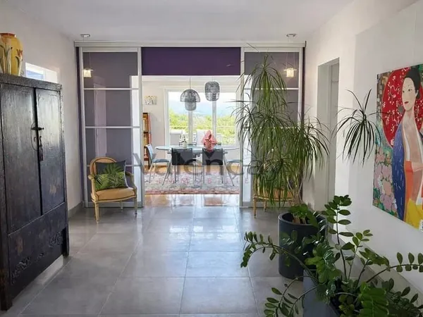 RIEDISHEIM, belle et spacieuse villa sur 13,5 ares- vue sur les vosges- vente interactive