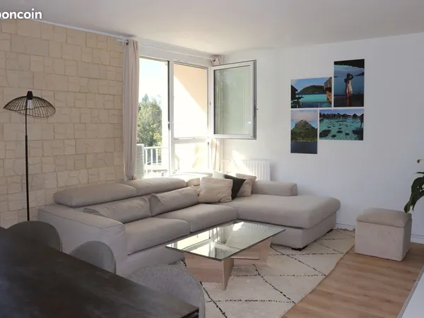 Saint Quentin en Yvelines / Montigny-le-Bretonneux - Appartement traversant 4 pièces, 91 m², 3 chamb