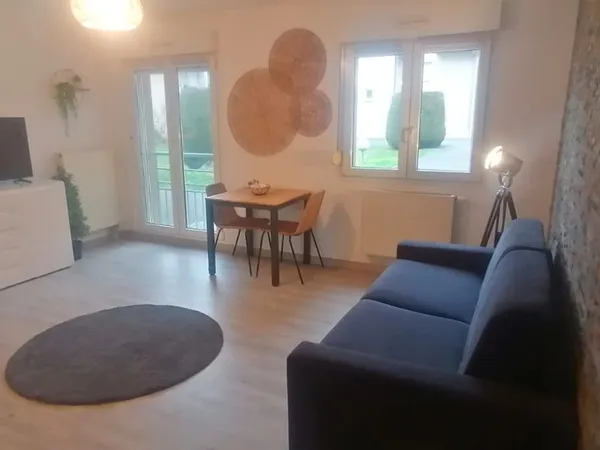 SUPERBE F2 MEUBLÉ A Rosenau-10mn de bale