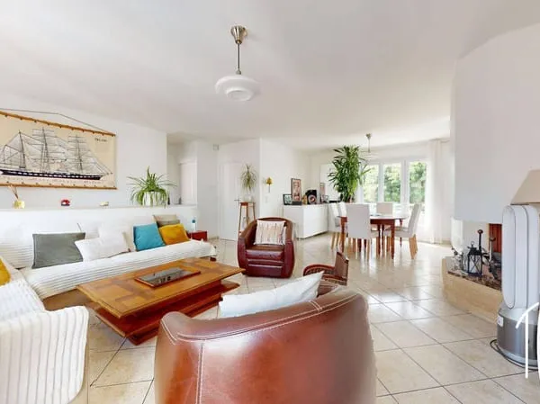 Maison 6 pièces 122 m²