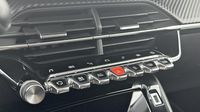 Peugeot 2008 1.2 PureTech 130ch S&S Roadtrip EAT8 — photo 15