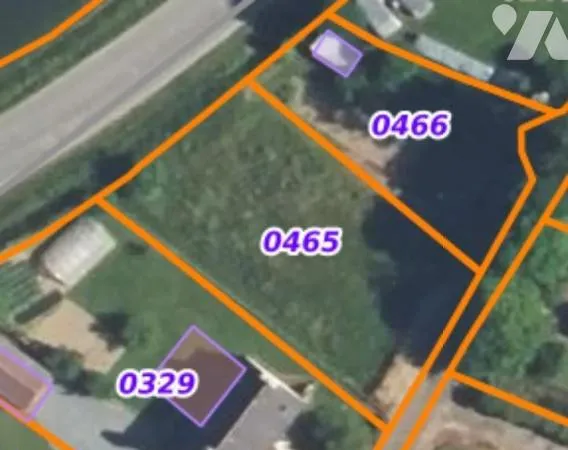 Terrain 630 m²