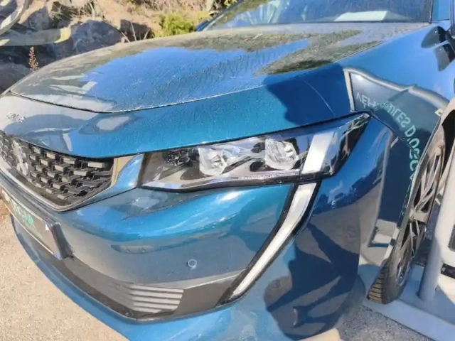 Peugeot 508 hybrid 225 e-eat8 gt — photo 14
