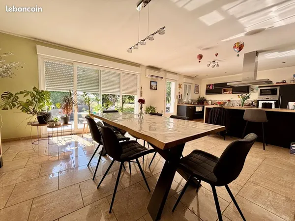 Pavillon 6 pièces 145 m²