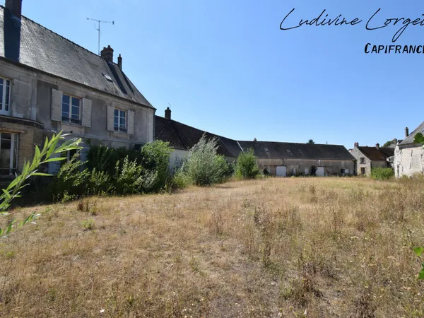 A vendre Corps de ferme à rénover entièrement proche BETZ(60)- Maison de maître de 450 m² -8 chambre